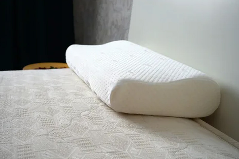 The Ultimate Buyer’s Guide to Bio-based Pillows: Materials, Certifications, and Who They’re For